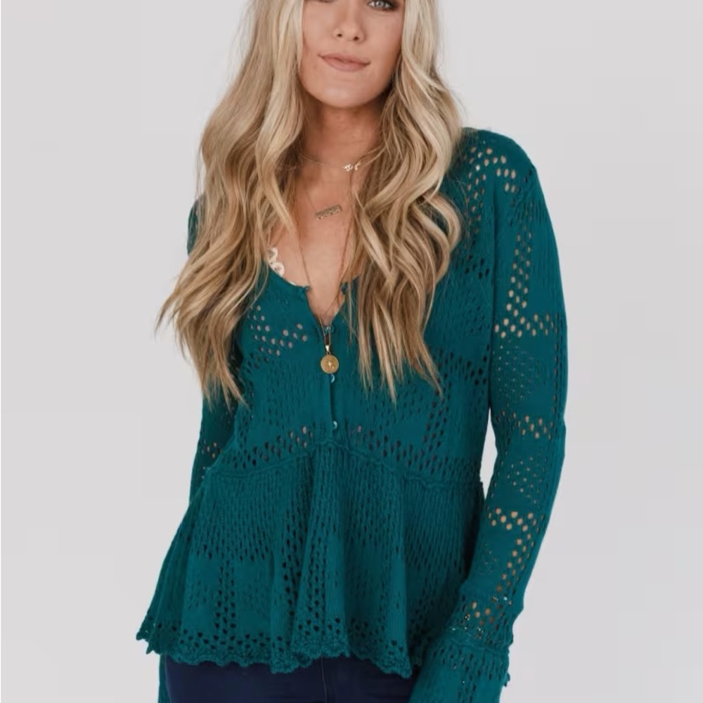 Three Bird Nest Teal Crochet Top